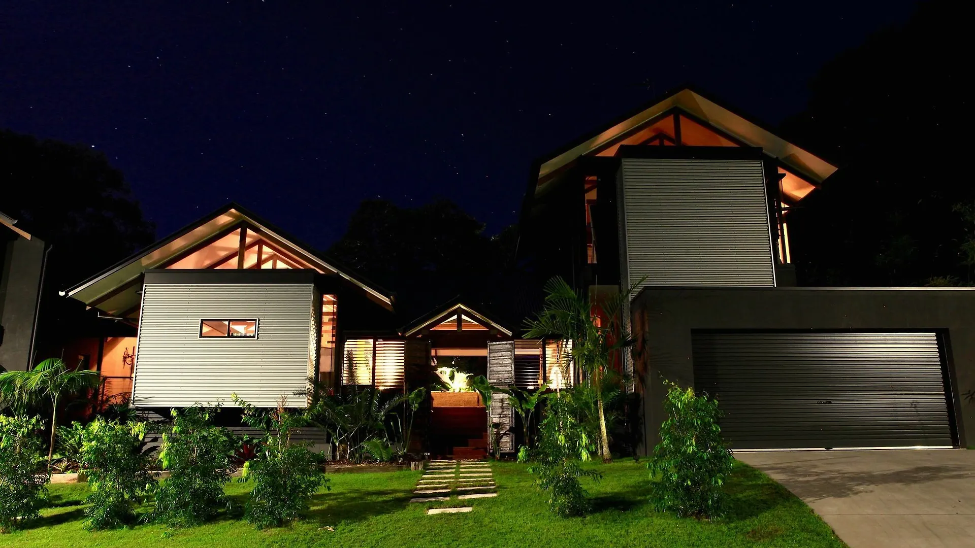Luxury Artist Architect Retreat Villa Byron Bay